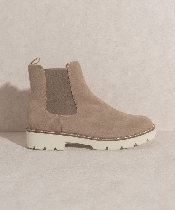 Oasis Society Gianna - Chunky Sole Chelsea Boot - Bold Rose Boutique