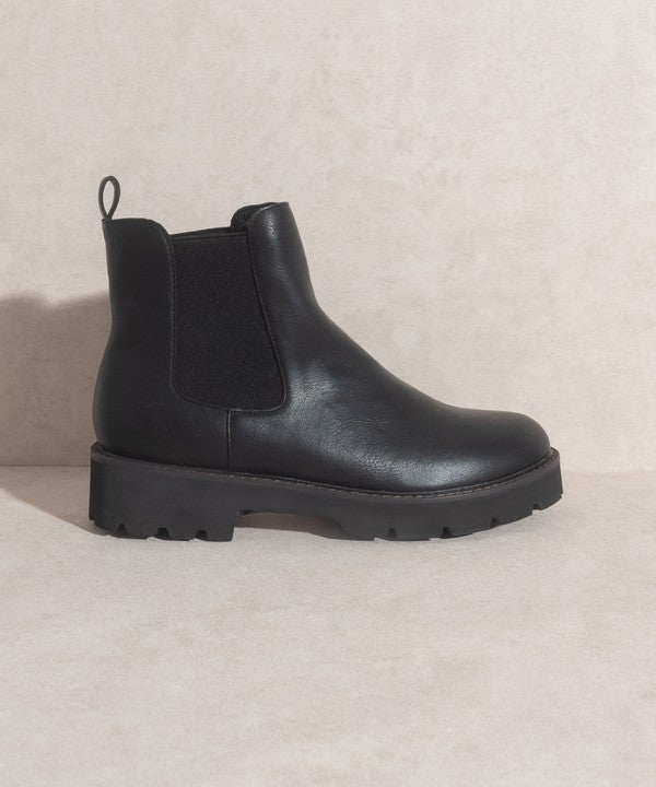 Oasis Society Gianna - Chunky Sole Chelsea Boot - Bold Rose Boutique